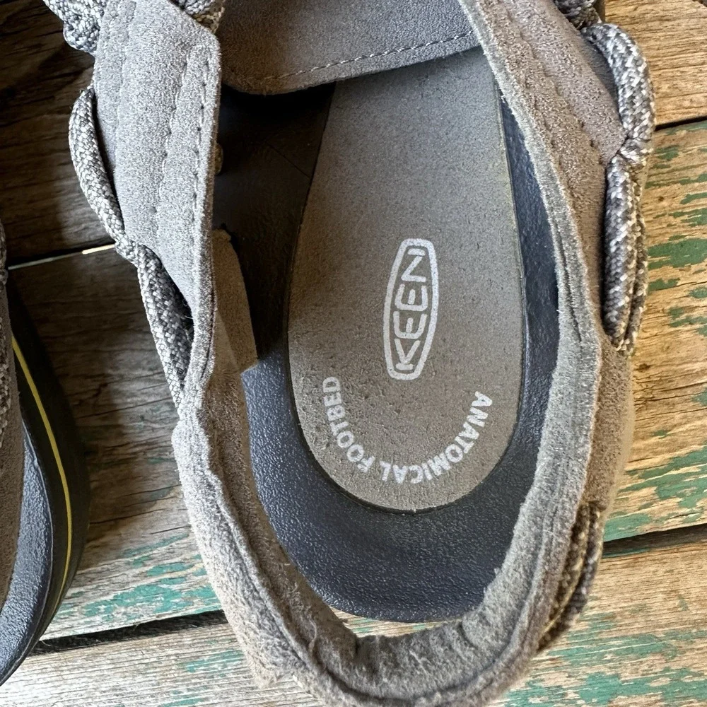 Keen Uneek Round Cord Bungee Sport Sandal Men's Size 11 US Gray Yellow 1014978